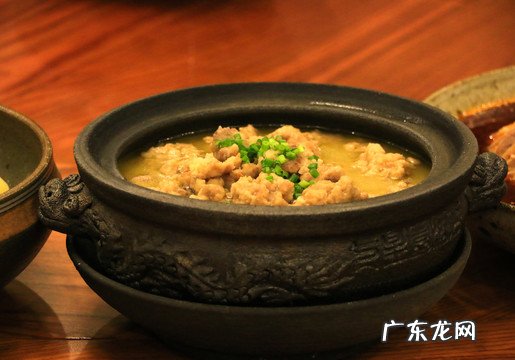 家里请客吃饭,做什么菜快手又好吃?