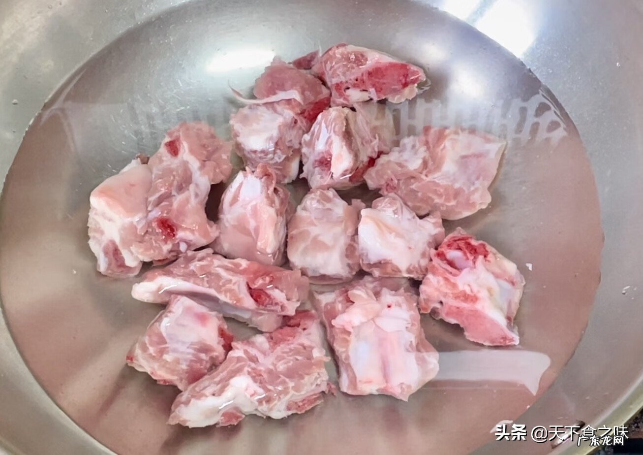 排骨烧藕的做法 排骨炖藕的功效