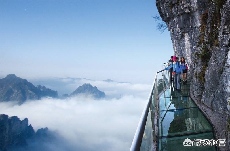 张家界天门山如何安排游玩最合理?门票在哪里可以预订?