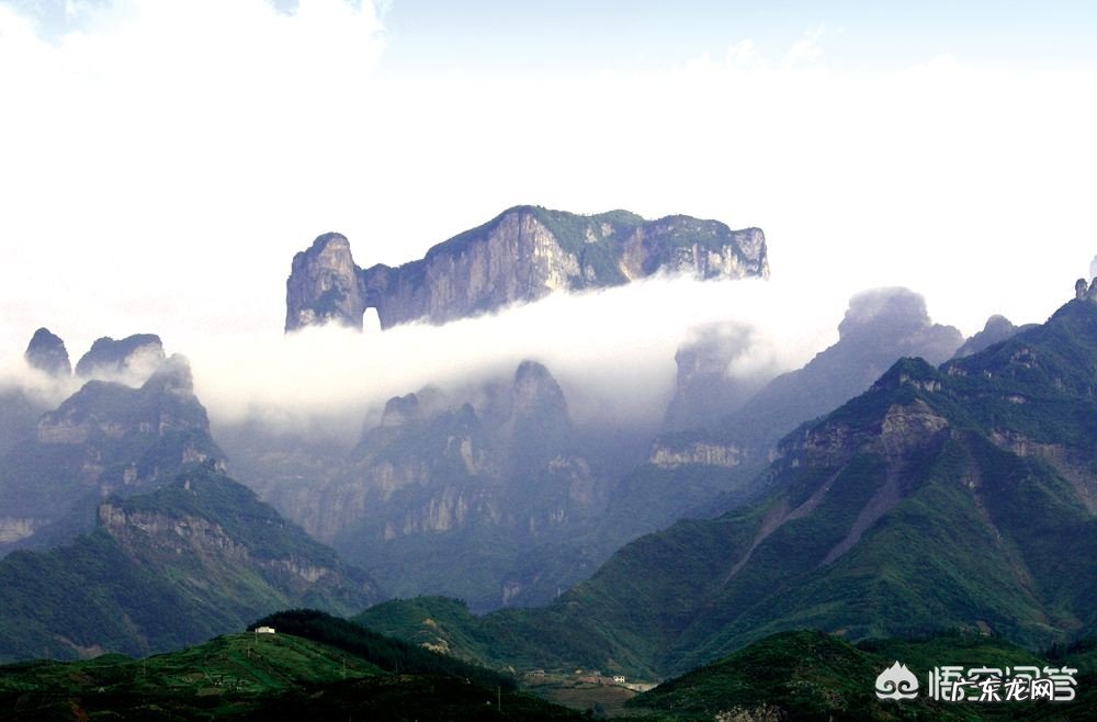 张家界天门山如何安排游玩最合理?门票在哪里可以预订?