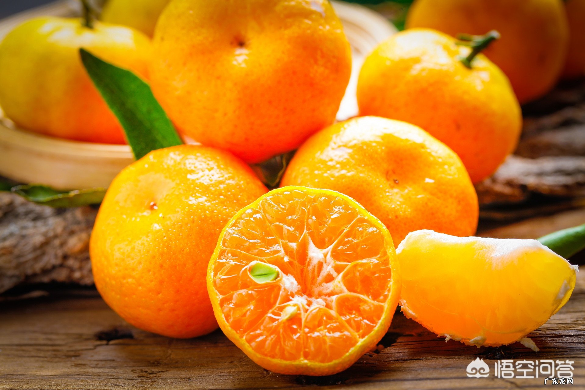 怀孕3个多月了,闺蜜说橘子上火,要少吃,孕妇每天吃多少比较好?