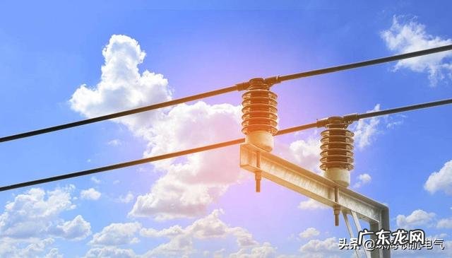 高压断路器有哪些作用?常用的10KV 高压断路器是什么样子