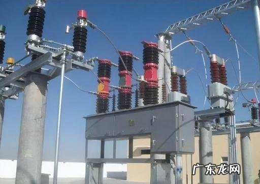 高压断路器有哪些作用?常用的10KV 高压断路器是什么样子