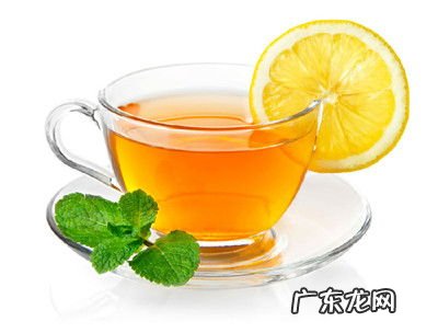 柠檬泡片水喝有什么作用与功效 蜂蜜柠檬茶的功效与作用及副作用