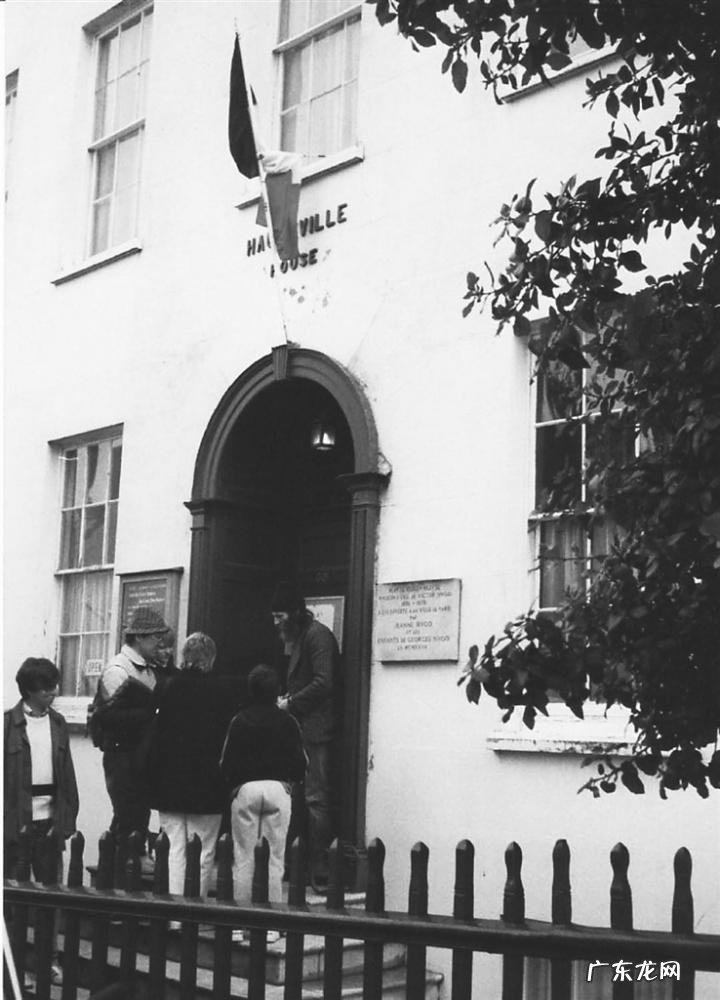 雨果的资料简介50字 雨果的相关资料30字左右