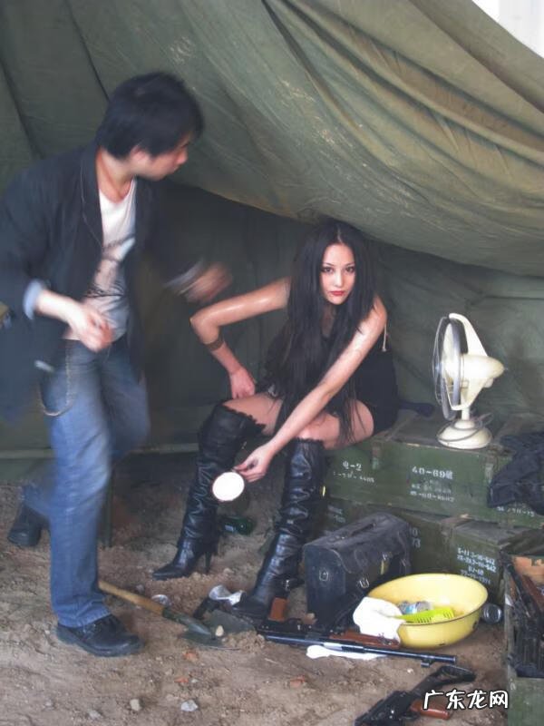 CS枪战美女 美女枪战