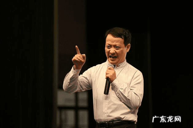 崔万志高中校长是真的事件吗 崔万志人生经历简介简介