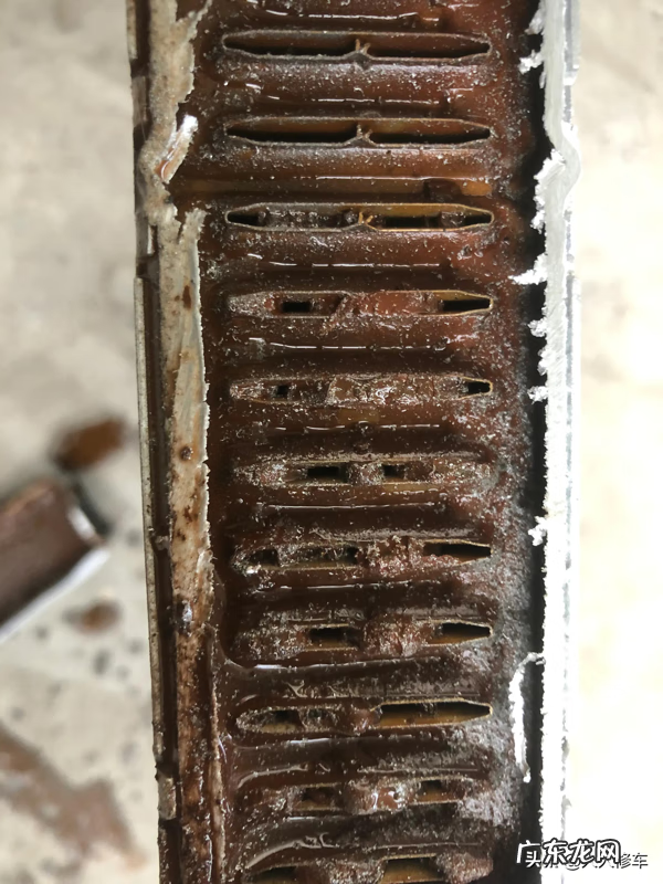 五菱宏光暖风水箱引起高温 五菱宏光s关闭暖风水温正常