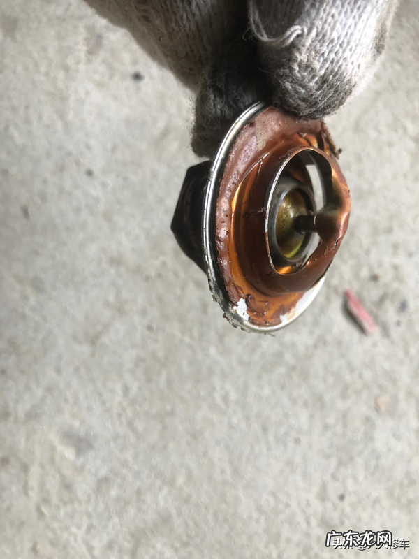 五菱宏光暖风水箱引起高温 五菱宏光s关闭暖风水温正常