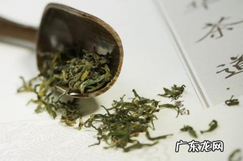 红茶和绿茶的功效分别是什么 红茶和绿茶的区别在哪里