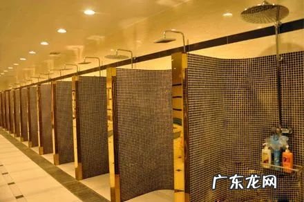 女洗浴室 洗浴女