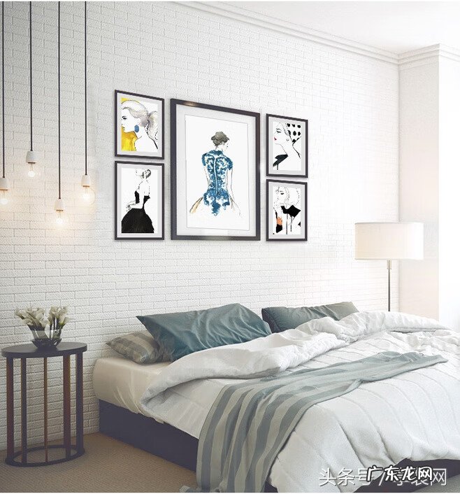 床头和门在一面墙风水 床头挂两幅画风水上好吗