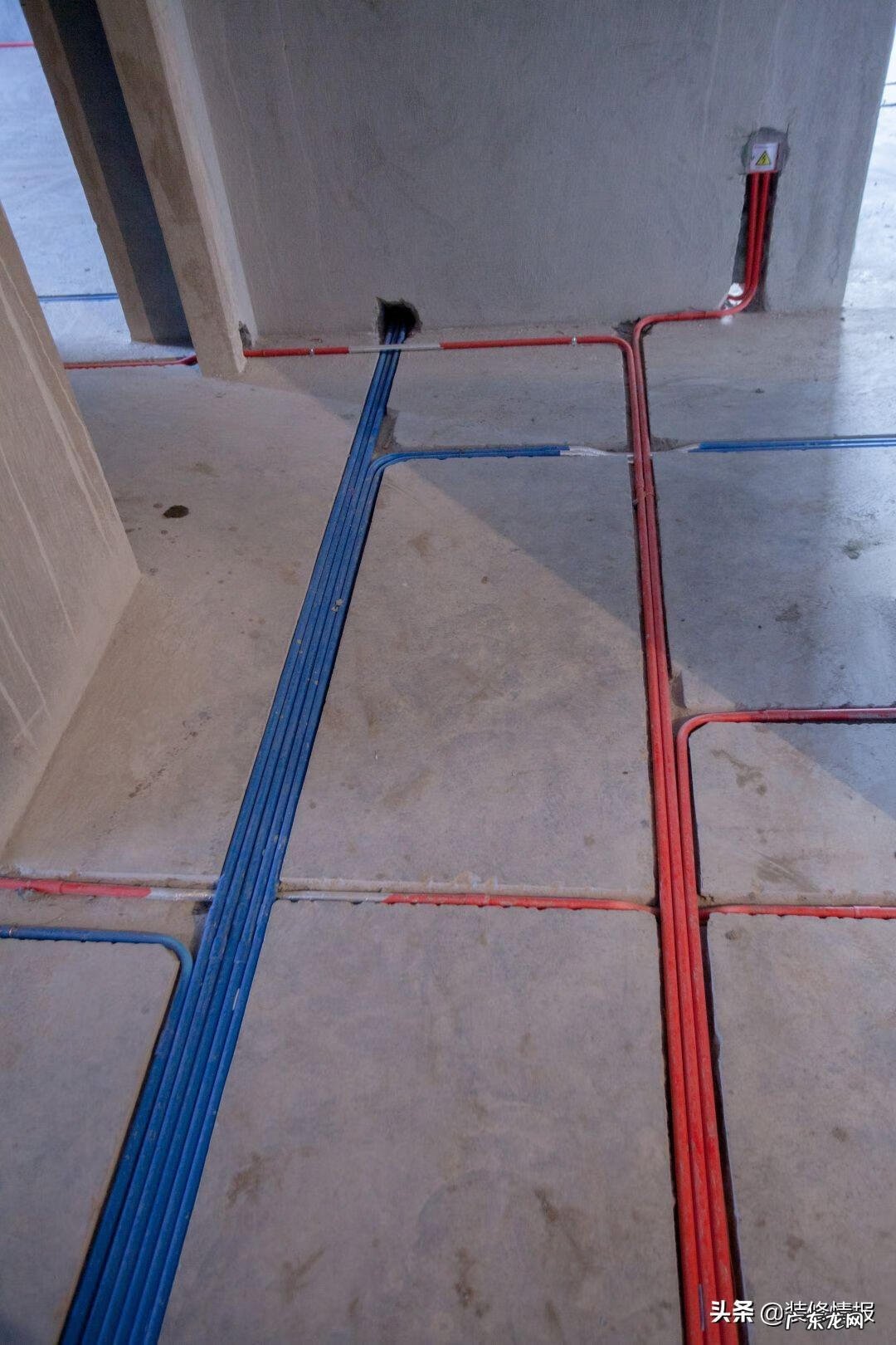 院墙用铁丝网围起来风水 铁丝网门头装修效果图