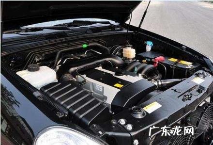 汽车冷凝器前面的架子叫什么 汽车水箱在哪里