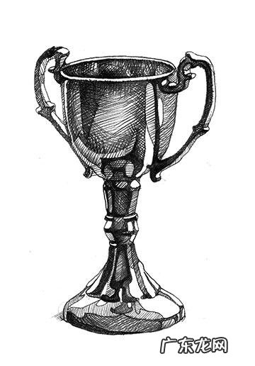 你认为小品《五官争功》好在哪里？为什么？