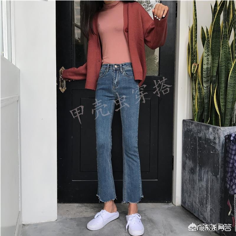 很喜欢牛仔裤,开春有哪些舒适又时尚的牛仔裤穿搭?日常百搭一些的?