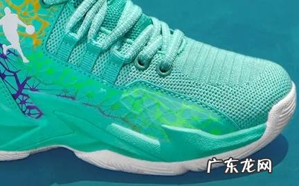 篮球鞋水晶底变黄怎么办 篮球鞋水晶底变黄怎么办小妙招