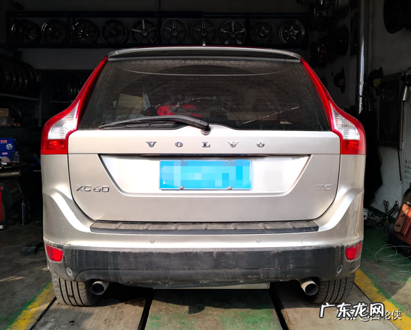 沃尔沃xc60暖风水管怎么拆