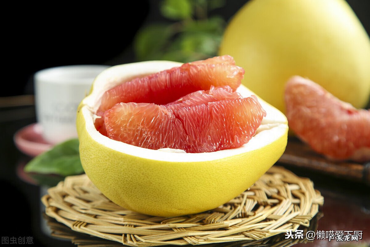 红肉蜜柚含量 红肉蜜柚和红心蜜柚的区别