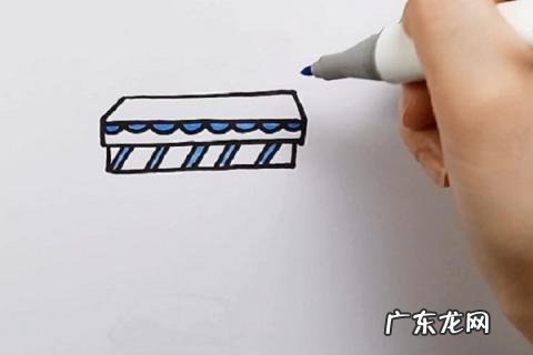 教大家怎么画一个漂亮的文具盒英语 文具盒简笔画怎么画