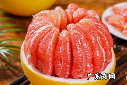 柚子怎么吃最减肥 红柚子和白柚子热量一样吗