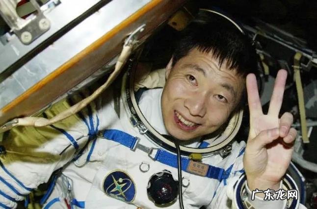 2008神舟七号宇航员是谁 神舟七号宇航员是谁驾驶的