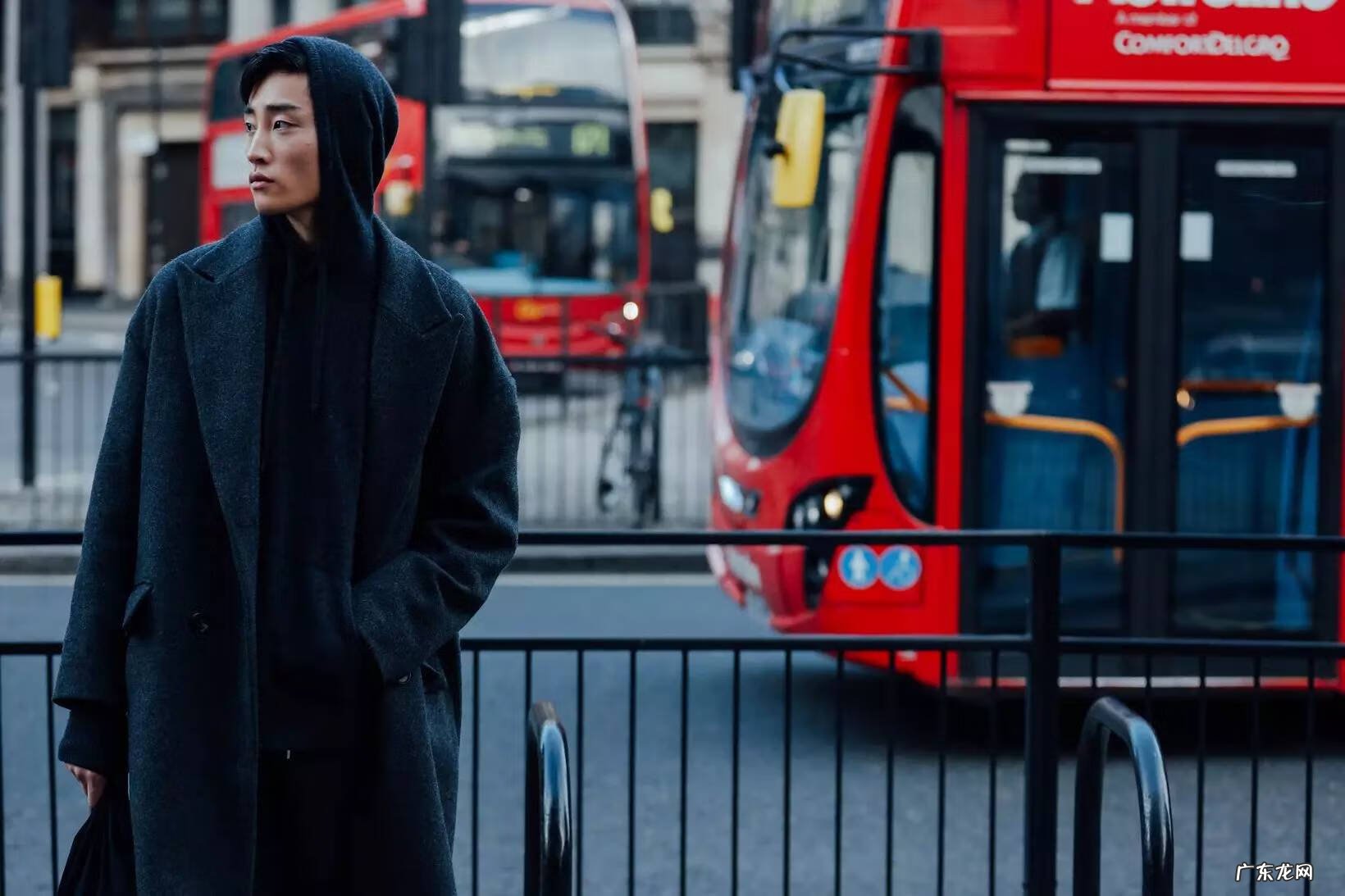 男士风衣怎么搭配好看 男风衣怎么搭配好看