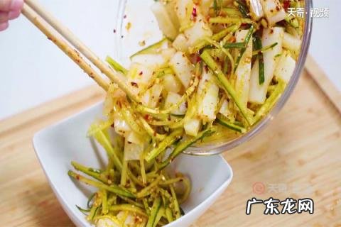 白凉粉是用什么做出来的图片 凉粉是什么做的