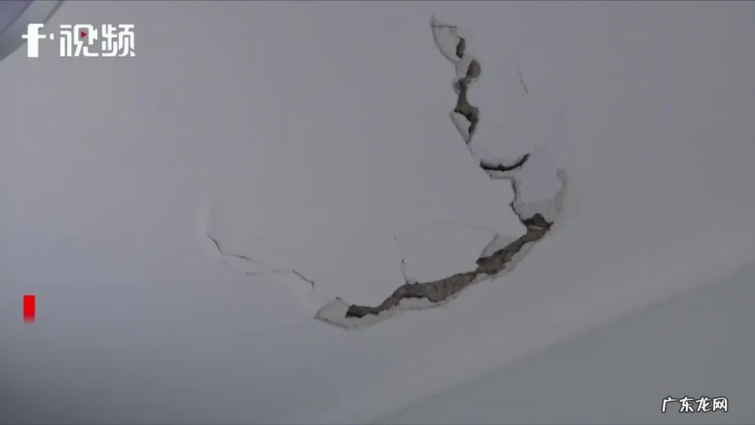 客厅天花板裂缝怎么处理 卧室天花板裂纹风水
