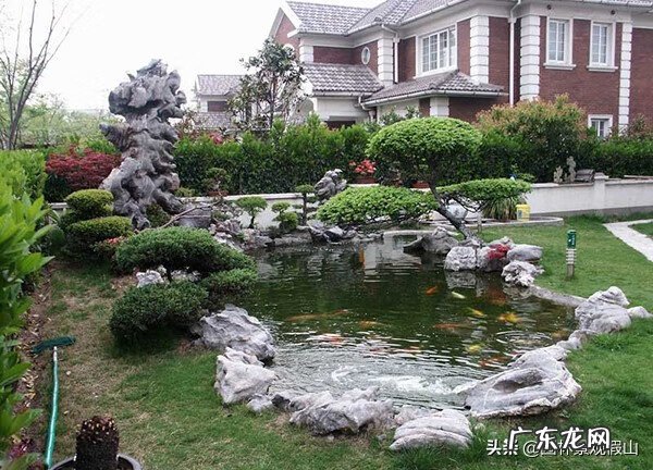 室内景观假山鱼池 假山鱼池图片大全欣赏 风水