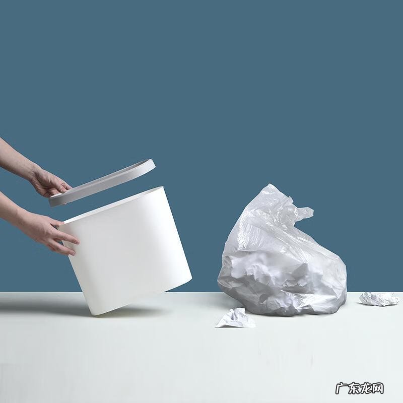 衣柜和床平行可以吗 床的上面是吊柜风水好吗