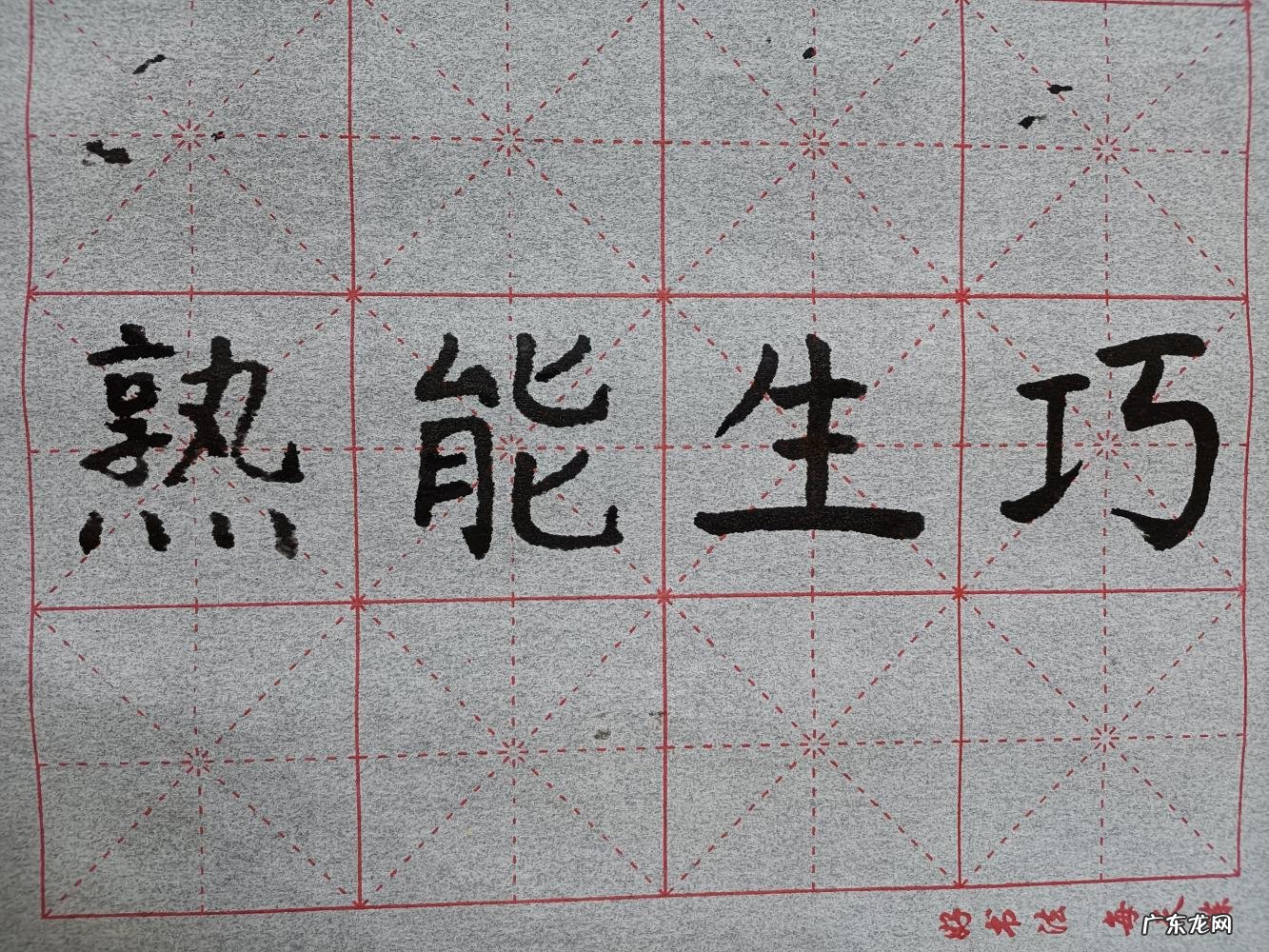 宣王好射告诉我们什么道理三年级 宣王好射的主要内容是什么