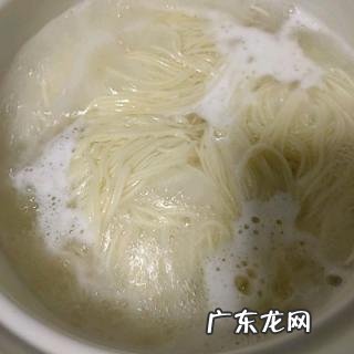 清汤面怎么做好吃又简单 怎样做好吃的清汤面