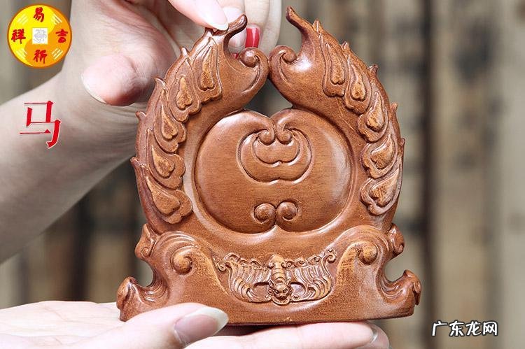 沙发墙挂画马有讲究吗 马挂件的风水