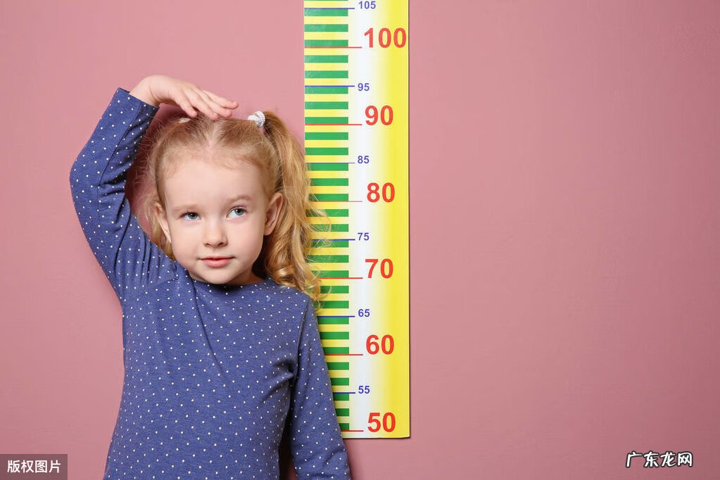 一岁宝宝长几颗牙齿正常 一岁宝宝身高体重标准是多少正常