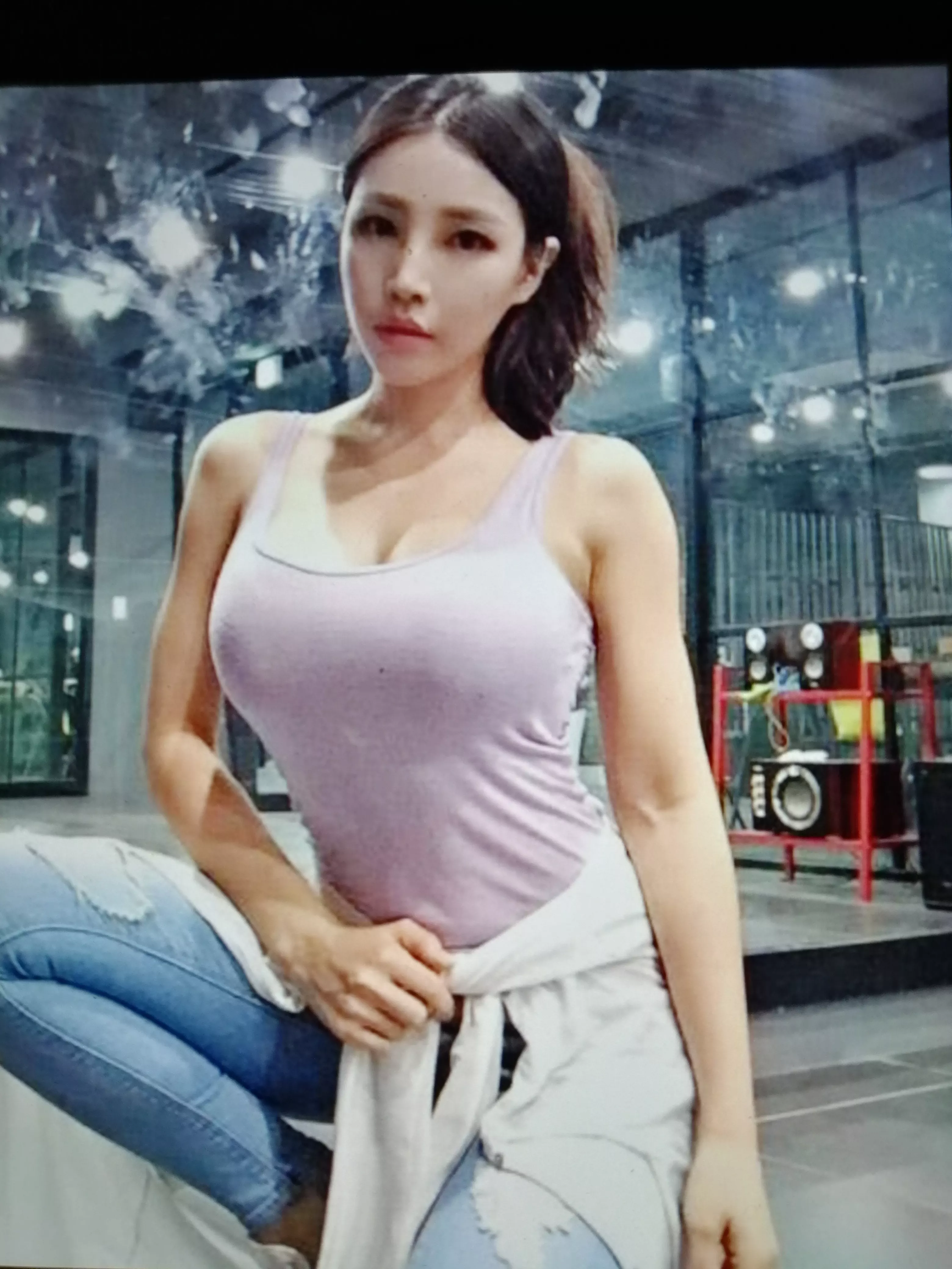 为什么男人喜欢美女?_1