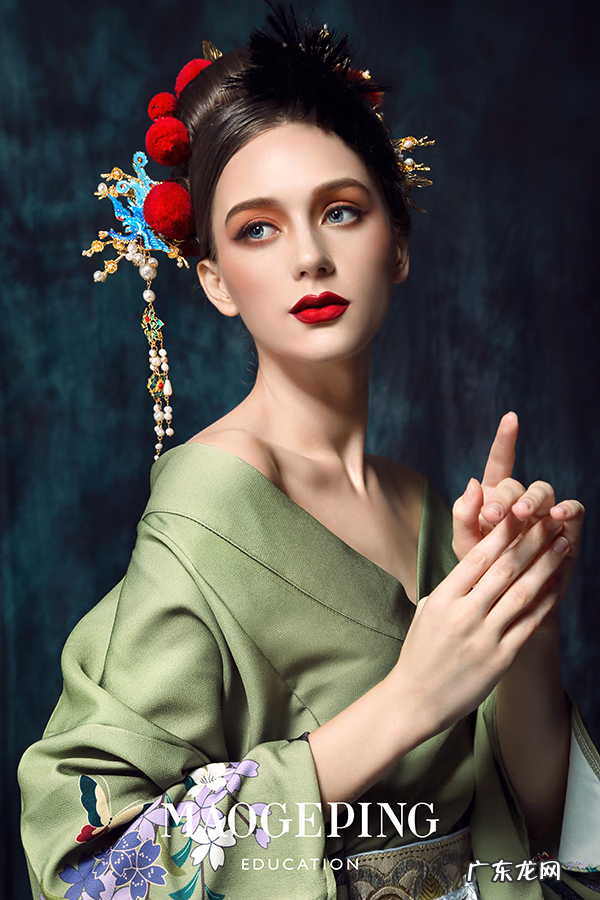 化妆师要准备的东西有哪些 学化妆都需要准备什么