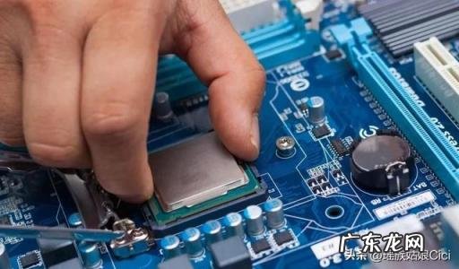 笔记本电脑在哪里看配置和型号 笔记本电脑的参考配置