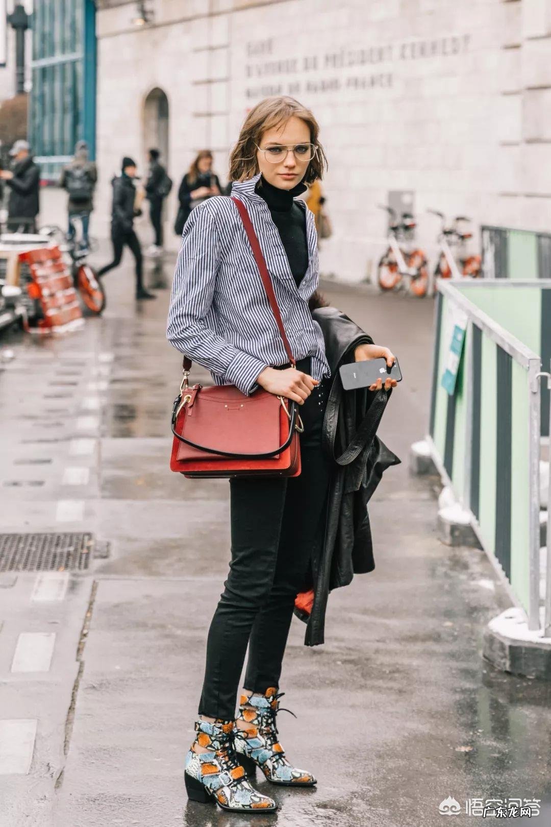 2019秋冬怎么搭配衣服比较时髦？