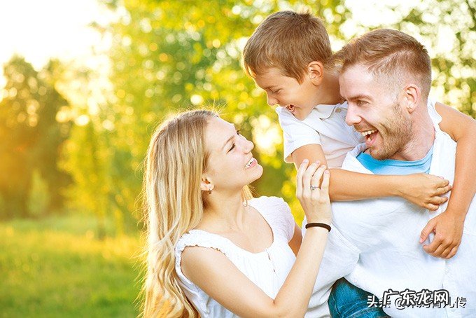 妈妈该怎么让孩子开心?