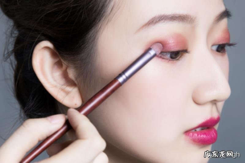 学习美容化妆有前途吗?