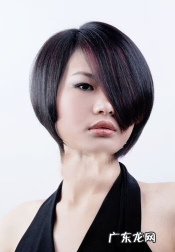 40岁国字脸女人的发型 国字脸女生适合啥发型