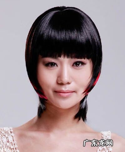 40岁国字脸女人的发型 国字脸女生适合啥发型