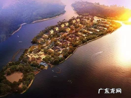 背山临水 房屋临水而建