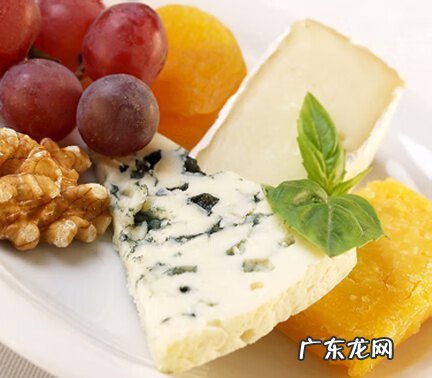 红酒需要兑什么喝 喝红酒可以兑什么喝