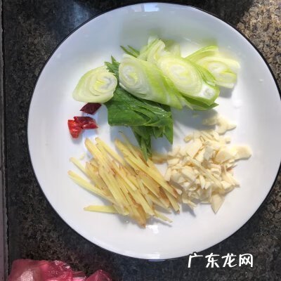 爆炒蛏子的做法窍门 爆炒蛏子做法