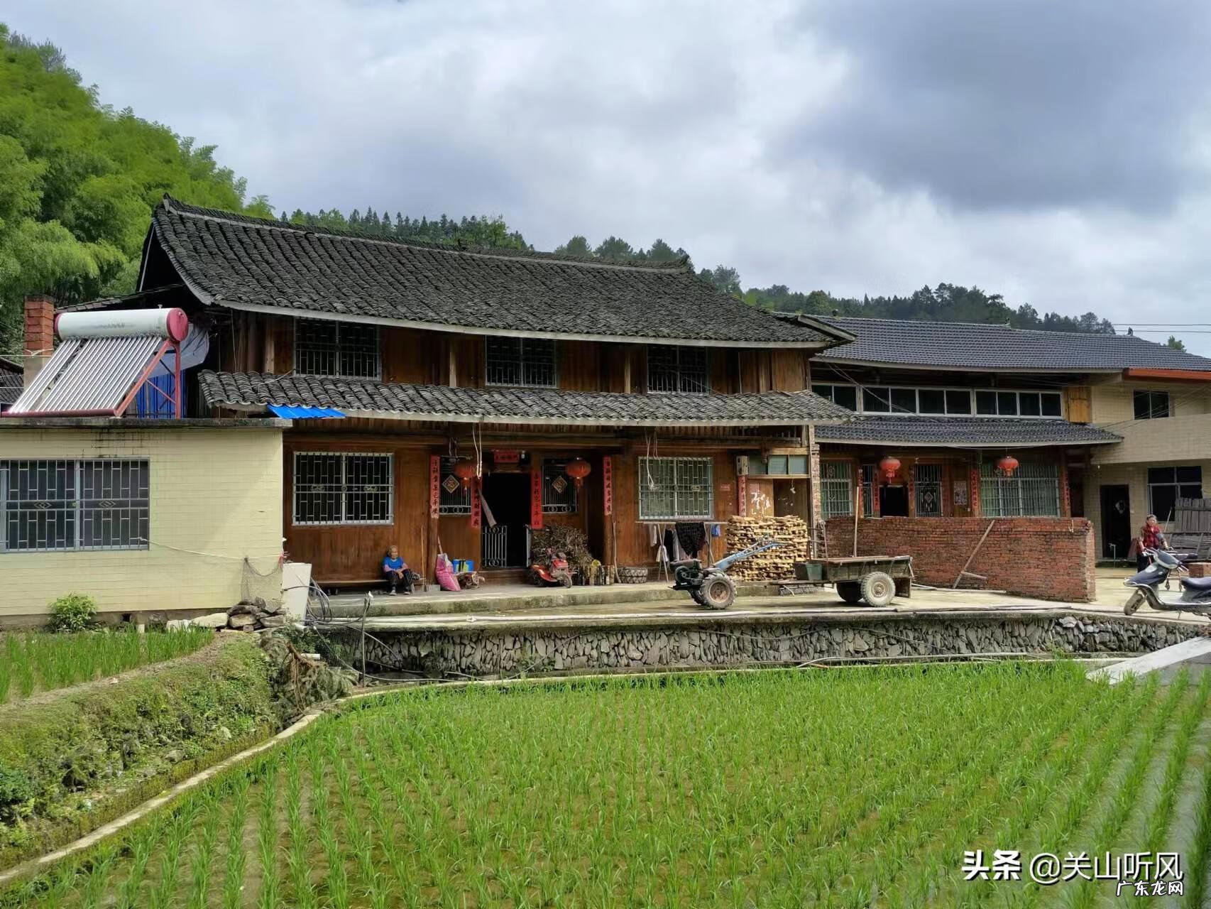 餐桌摆三把椅子有什么说法 一桌三凳风水说法