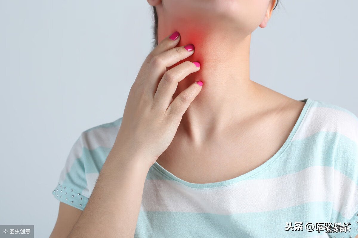 脖子上长了好多小疙瘩怎么办 脖子上长小疙瘩是什么原因
