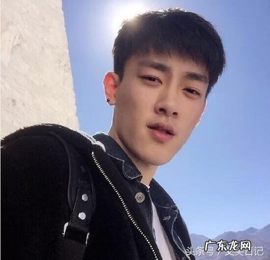 瓜子脸的男生好看吗 瓜子脸男生面相