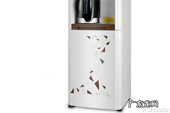 如何清理饮水机内部青苔 饮水机使用注意事项有哪些